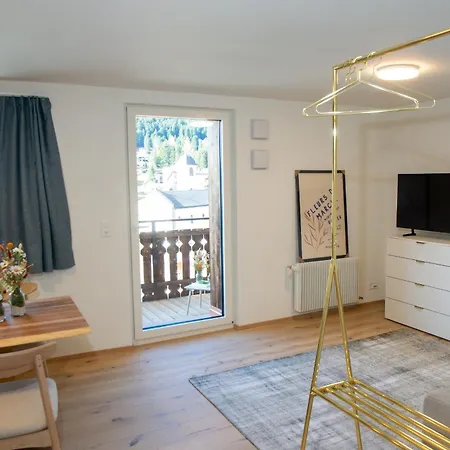 Διαμέρισμα Stylish Aurora With Mountain Views Lenzerheide
